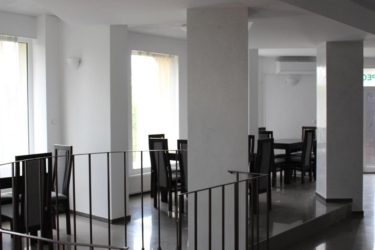 Hotel Radi Saparewa Banja Exterior foto
